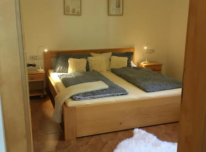 Sonnenweg 公寓 斯拉德明